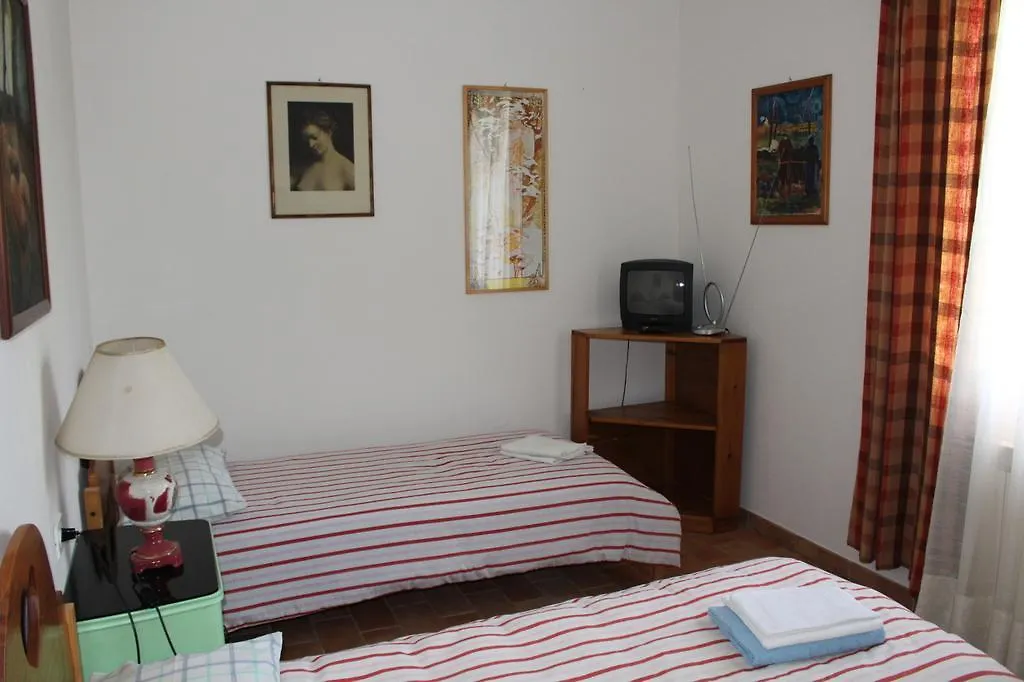 Farm stay Fattoria Tabarrino Villa Arezzo Italy